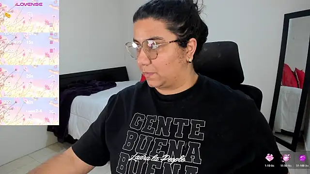 MariamCastiblanco online show from March 9, 2026, 7:17 pm