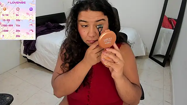 MariamCastiblanco online show from March 25, 2026, 7:13 pm