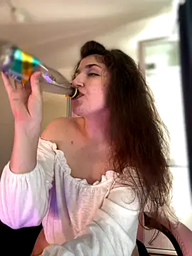 Snapshot of ScarletBloom_ chatting on September 23, 2025, 1:18 pm ScarletBloom online show from September 23, 2025, 1:18 pm