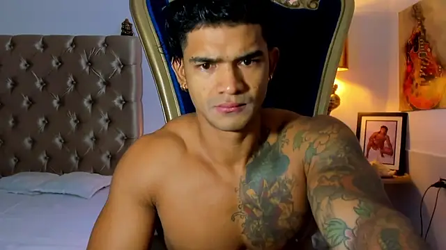 antonio  444 online show from December 5, 2025, 12:26 pm