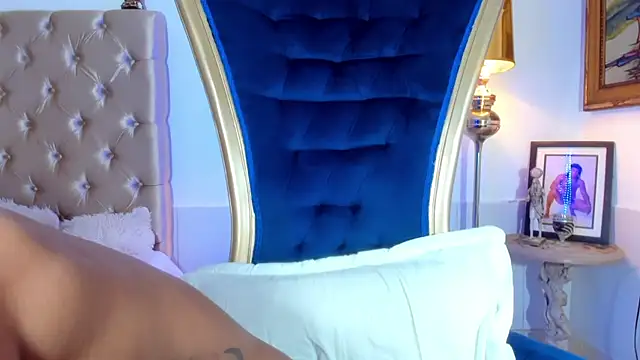 antonio  444 online show from September 19, 2025, 7:34 am