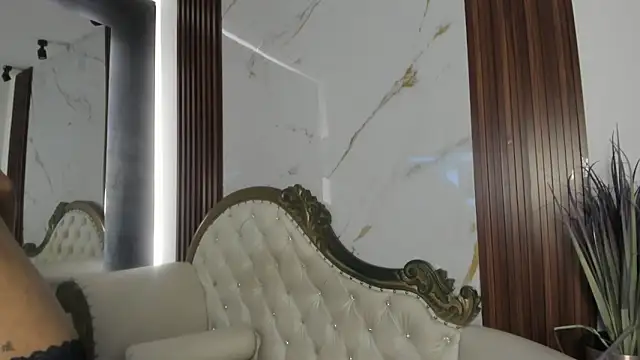 Snapshot of CoralieBronson chatting on September 23, 2025, 8:05 pm CoralieBronson online show from September 23, 2025, 8:05 pm