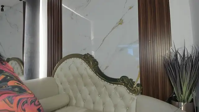 Snapshot of CoralieBronson chatting on September 21, 2025, 12:32 pm CoralieBronson online show from September 21, 2025, 12:32 pm