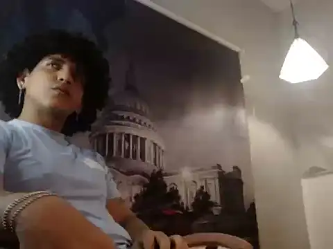 Xfire boy69 online show from November 9, 2025, 4:44 pm