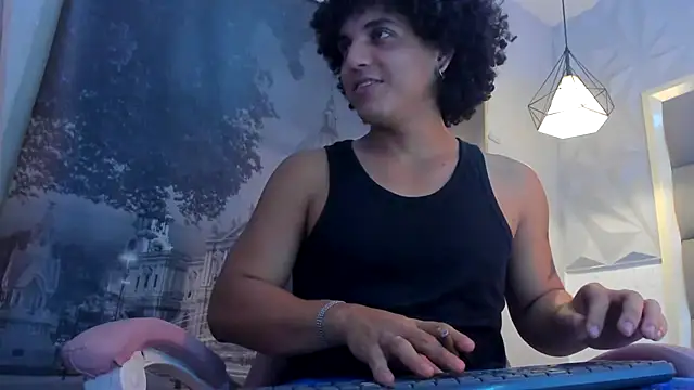 Snapshot of Xfire_boy69 chatting on October 24, 2025, 3:27 am Xfire boy69 online show from October 24, 2025, 3:27 am