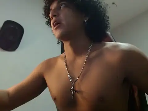 Snapshot of Xfire_boy69 chatting on October 10, 2025, 1:01 pm Xfire boy69 online show from October 10, 2025, 1:01 pm