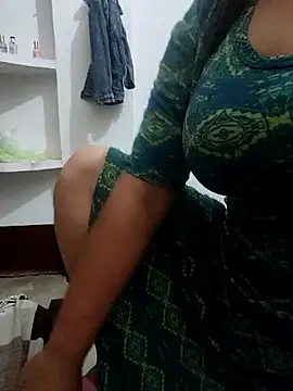 hot grieal1 online show from November 16, 2025, 6:23 pm