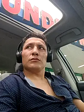 Snapshot of Zetaloco26 chatting on October 18, 2025, 9:17 pm Zetaloco26 online show from October 18, 2025, 9:17 pm