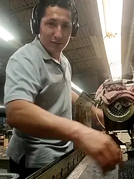 Snapshot of Zetaloco26 chatting on October 3, 2025, 2:37 am Zetaloco26 online show from October 3, 2025, 2:37 am