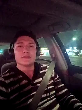 Snapshot of Zetaloco26 chatting on October 21, 2025, 4:01 am Zetaloco26 online show from October 21, 2025, 4:01 am