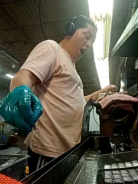 Snapshot of Zetaloco26 chatting on October 7, 2025, 9:49 pm Zetaloco26 online show from October 7, 2025, 9:49 pm