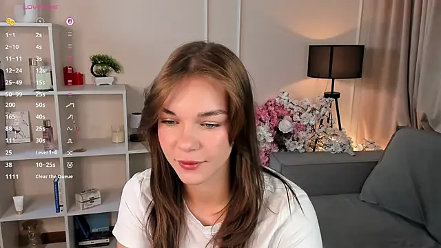RexanneEllers online show from September 10, 2025, 7:13 pm