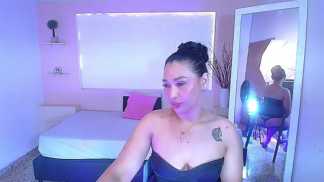 IvyShine7 online show from September 25, 2025, 3:34 am