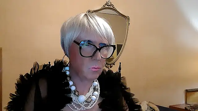 Snapshot of ROBY_SWEETHOT chatting on October 3, 2025, 10:22 pm ROBY SWEETHOT online show from October 3, 2025, 10:22 pm