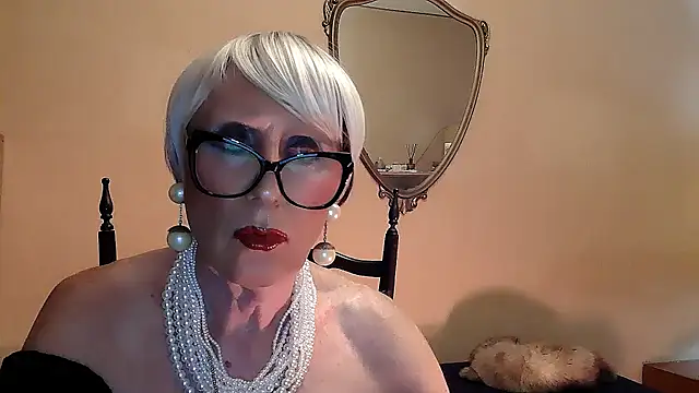 Snapshot of ROBY_SWEETHOT chatting on October 10, 2025, 10:21 pm ROBY SWEETHOT online show from October 10, 2025, 10:21 pm