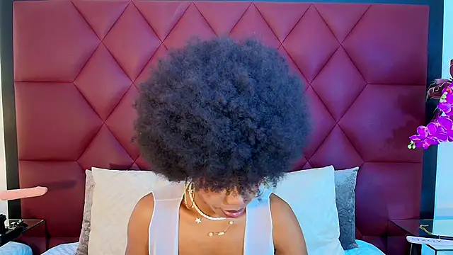 Snapshot of BeckySalas chatting on September 27, 2025, 7:42 pm BeckySalas online show from September 27, 2025, 7:42 pm