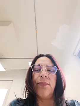 Snapshot of _Kamy_Hot chatting on October 20, 2025, 1:22 pm  Kamy Hot online show from October 20, 2025, 1:22 pm