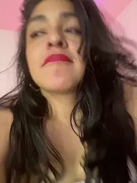 Snapshot of EmilyNoir1 chatting on January 6, 2026, 8:57 pm EmilyNoir1 online show from January 6, 2026, 8:57 pm