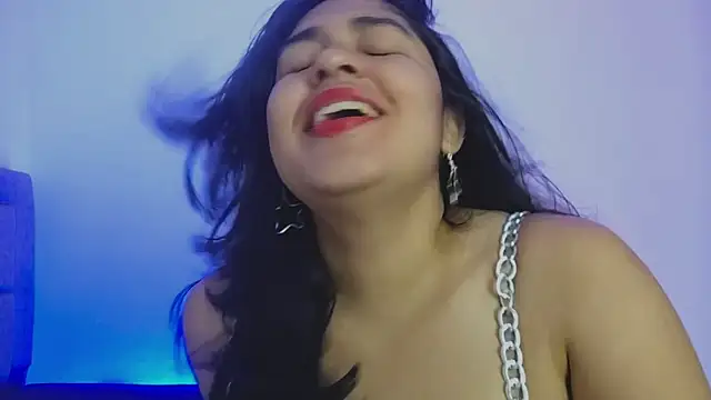 Snapshot of EmilyNoir1 chatting on October 2, 2025, 2:37 am EmilyNoir1 online show from October 2, 2025, 2:37 am