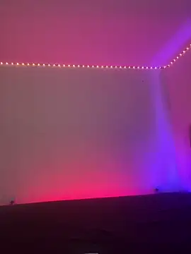 Snapshot of EmilyNoir1 chatting on February 5, 2026, 9:43 pm EmilyNoir1 online show from February 5, 2026, 9:43 pm