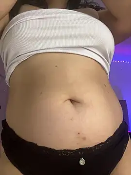 EmilyNoir1 online show from March 4, 2026, 9:33 pm