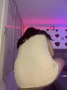 Snapshot of EmilyNoir1 chatting on February 27, 2026, 11:04 pm EmilyNoir1 online show from February 27, 2026, 11:04 pm