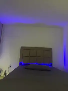 Snapshot of EmilyNoir1 chatting on December 17, 2025, 12:26 am EmilyNoir1 online show from December 17, 2025, 12:26 am