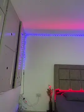 Snapshot of EmilyNoir1 chatting on March 2, 2026, 9:22 pm EmilyNoir1 online show from March 2, 2026, 9:22 pm