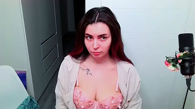 peachyness online show from February 6, 2026, 7:54 pm