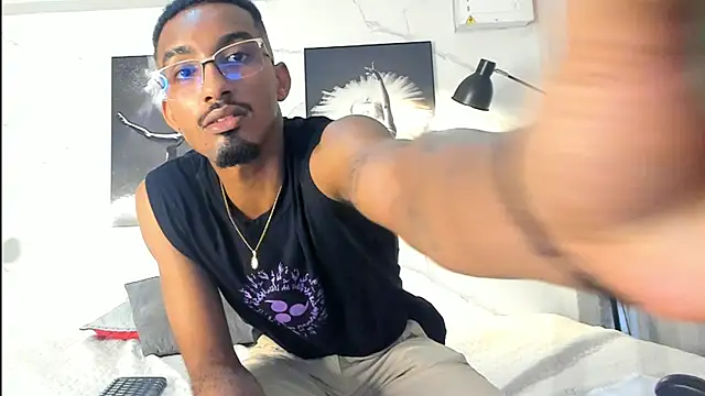 Darwin mayo online show from November 3, 2025, 5:16 pm