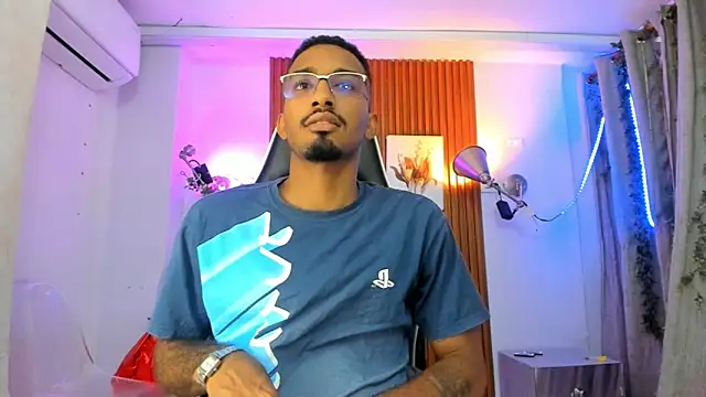 Darwin mayo online show from October 3, 2025, 5:36 pm