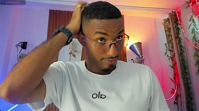 Darwin mayo online show from March 18, 2026, 5:25 pm