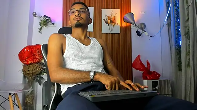 Darwin mayo online show from September 26, 2025, 5:20 pm