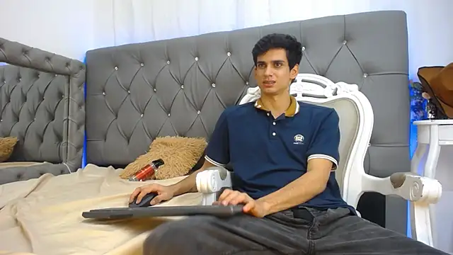 Snapshot of Sebalexis7 chatting on October 4, 2025, 3:08 am Sebalexis7 online show from October 4, 2025, 3:08 am