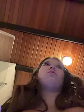 SweetTeenGirl online show from November 16, 2025, 7:18 pm