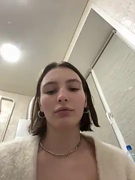 ZariaFlame online show from February 1, 2026, 11:03 pm