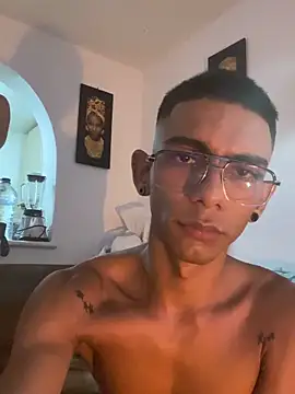 Snapshot of Jayden_jack chatting on November 1, 2025, 6:08 am Jayden jack online show from November 1, 2025, 6:08 am