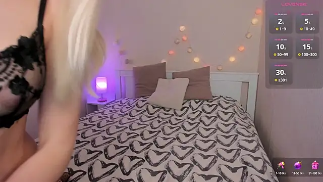 Snapshot of DanaCandy chatting on January 25, 2025, 9:57 pm DanaCandy online show from January 25, 2025, 9:57 pm