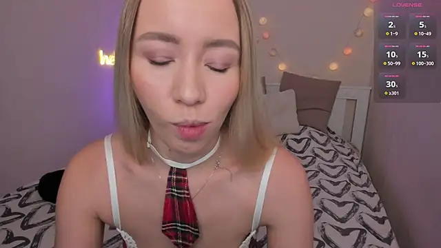 Snapshot of DanaCandy chatting on March 22, 2025, 10:26 pm DanaCandy online show from March 22, 2025, 10:26 pm