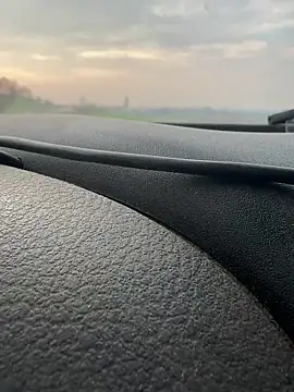 mikimakim online show from April 16, 2026, 4:57 am