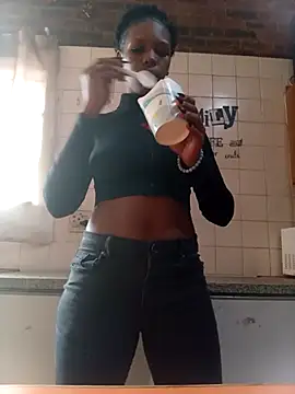 Snapshot of GoldSnowXxX chatting on October 11, 2025, 2:29 pm GoldSnowXxX online show from October 11, 2025, 2:29 pm