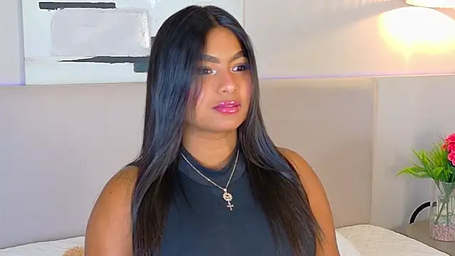 LanaRozz online show from November 5, 2025, 7:28 pm