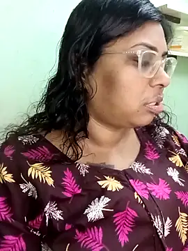 Snapshot of zara-mallus chatting on September 17, 2025, 5:37 pm zara-mallus online show from September 17, 2025, 5:37 pm