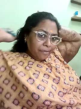 zara-mallus online show from October 8, 2025, 7:03 pm