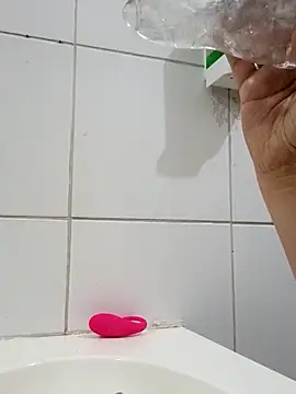 francheskaaaaaaaa22ot online show from November 28, 2025, 7:47 pm