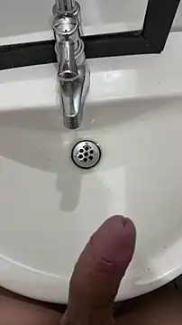 AndyRico18 online show from December 18, 2025, 7:46 am