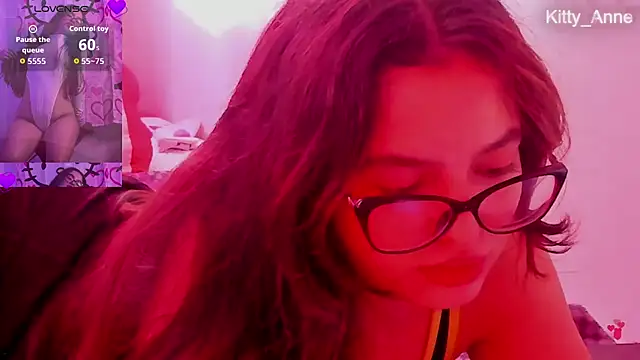 Snapshot of Kitty_Anne chatting on October 28, 2025, 7:46 pm Kitty Anne online show from October 28, 2025, 7:46 pm