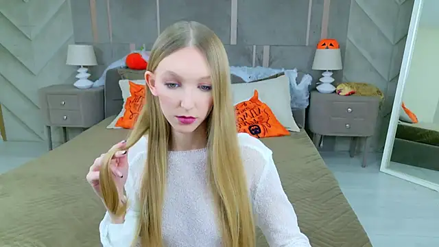 Snapshot of KellyBradford chatting on October 28, 2025, 6:01 am KellyBradford online show from October 28, 2025, 6:01 am