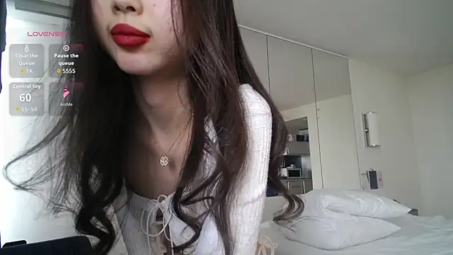 kaori mi online show from April 11, 2026, 6:10 am