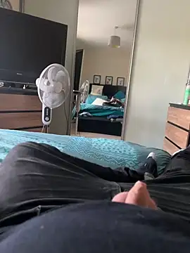 different-strokes online show from October 7, 2025, 2:51 pm